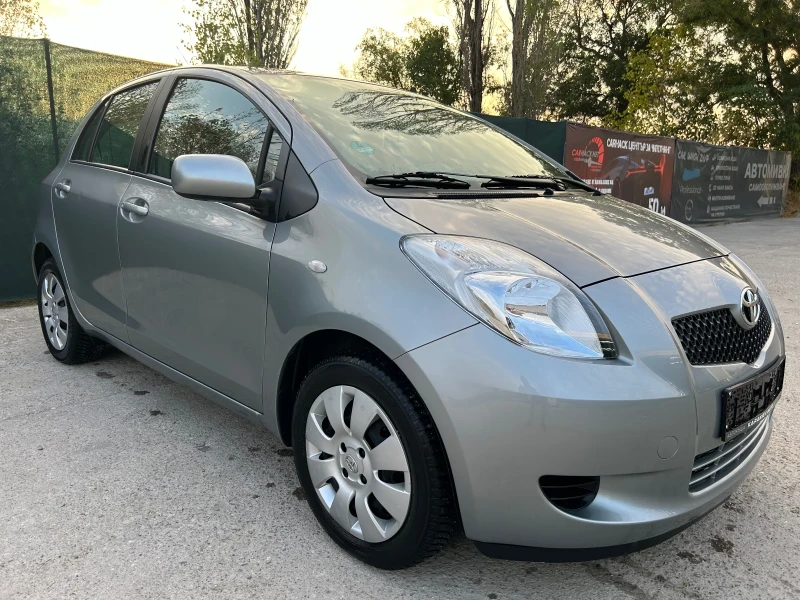 Toyota Yaris 1.3, снимка 8 - Автомобили и джипове - 47070433