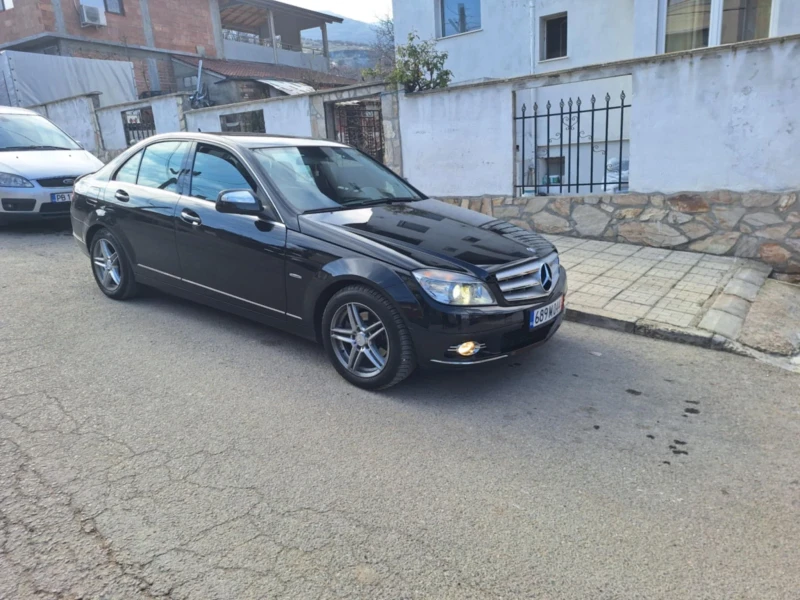 Mercedes-Benz C 220 2.2 CDI, снимка 2 - Автомобили и джипове - 49091334