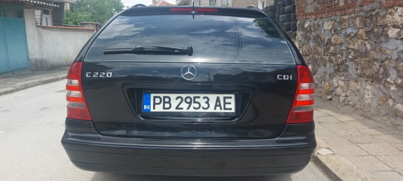 Mercedes-Benz C 220 Cdi, снимка 5 - Автомобили и джипове - 49196574