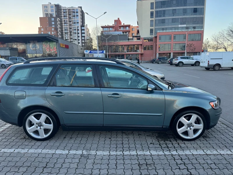 Volvo V50 2.0, снимка 4 - Автомобили и джипове - 49475629