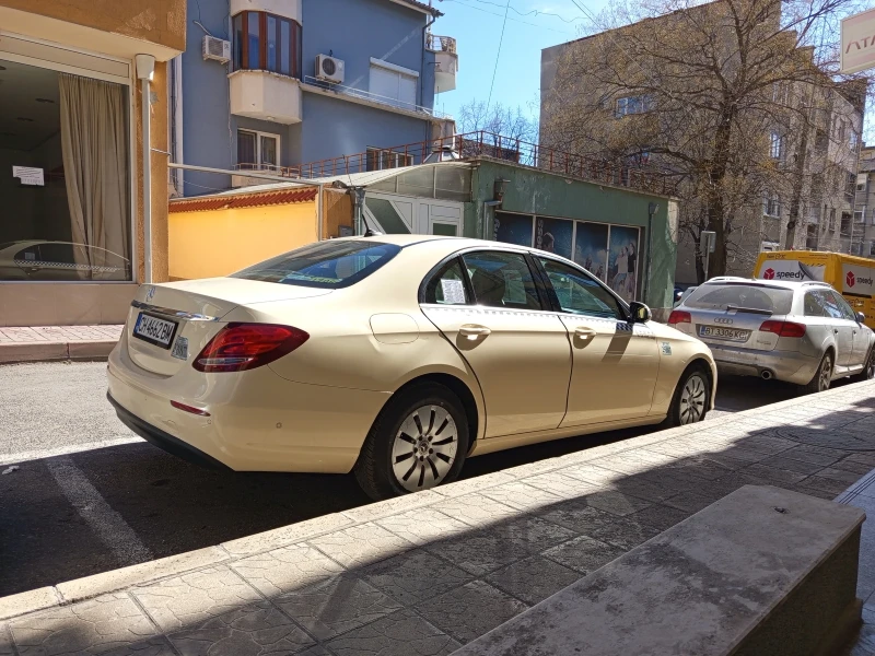 Mercedes-Benz E 200 E200d, снимка 2 - Автомобили и джипове - 52297089