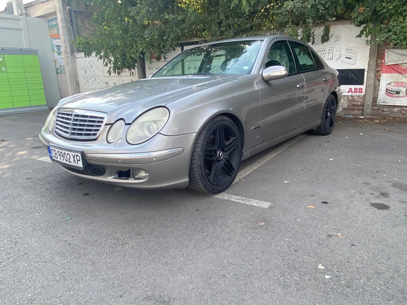 Mercedes-Benz E 500, снимка 4 - Автомобили и джипове - 51715026