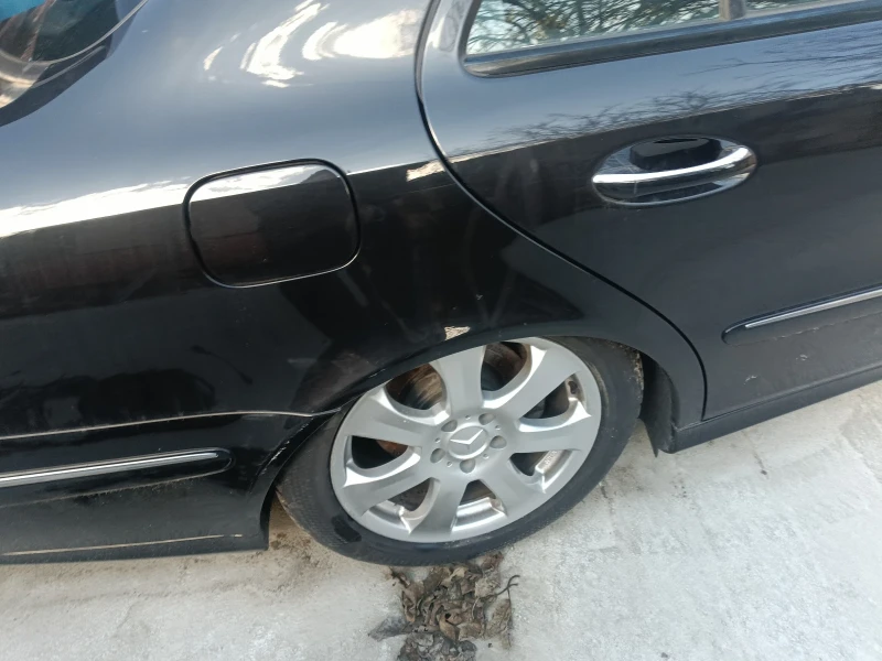 Mercedes-Benz E 280, снимка 13 - Автомобили и джипове - 52539602