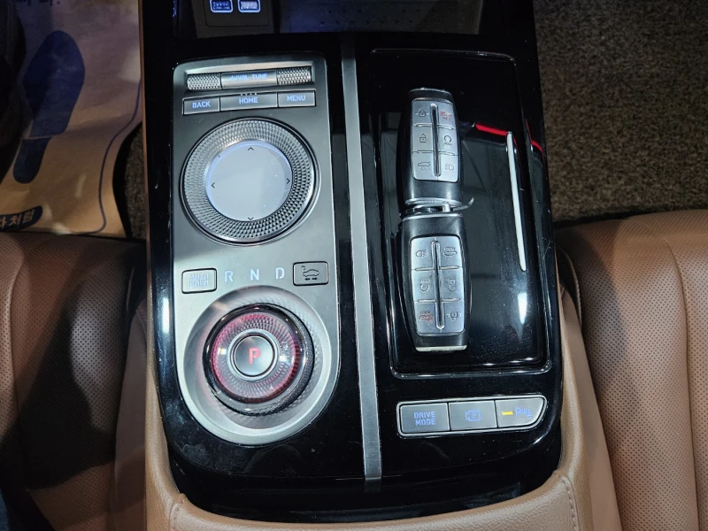 Genesis G80 Лизинг, Гаранция, Сервиз, Резервничасти, снимка 13 - Автомобили и джипове - 52651150