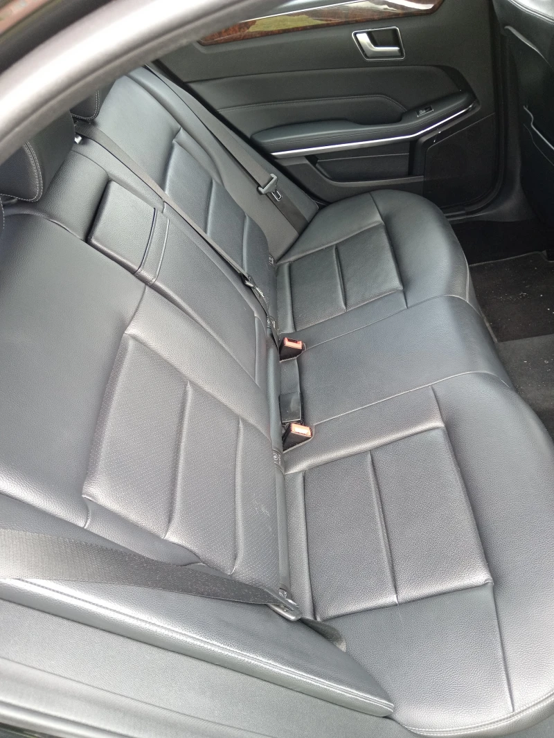 Mercedes-Benz E 350 AMG 4matic, снимка 9 - Автомобили и джипове - 52670226