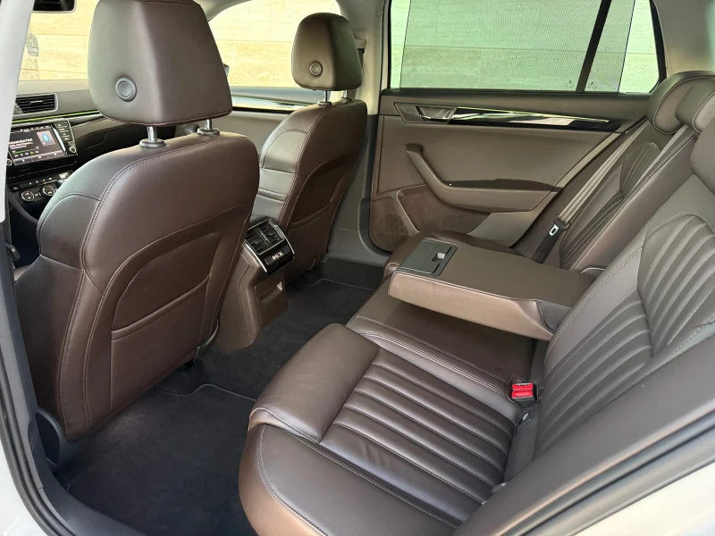 Skoda Superb 2.0TDI 190 4x4 Laurent&Klement KEYLESS FRONT ASSIS, снимка 13 - Автомобили и джипове - 53418646