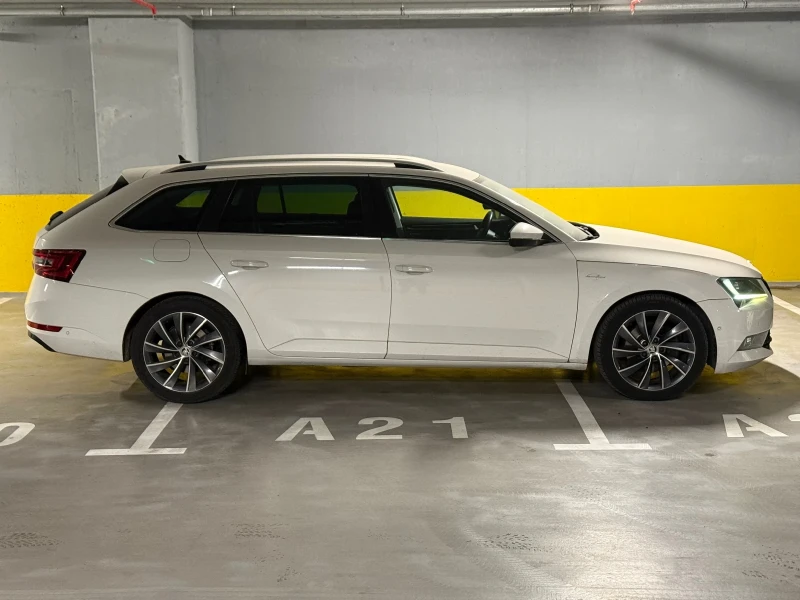 Skoda Superb 2.0TDI 190 4x4 Laurent&Klement KEYLESS FRONT ASSIS, снимка 4 - Автомобили и джипове - 53418646