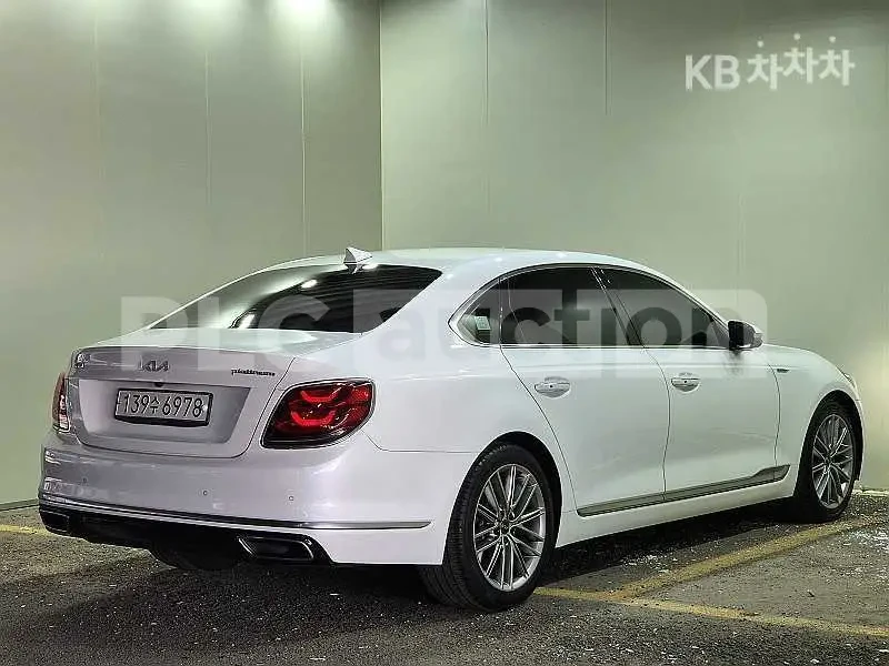 Kia K9 3.8| DIST| 360| ОБДУХВАНЕ| ВКЛ.ТЕХНОТЕСТ, снимка 3 - Автомобили и джипове - 54747962