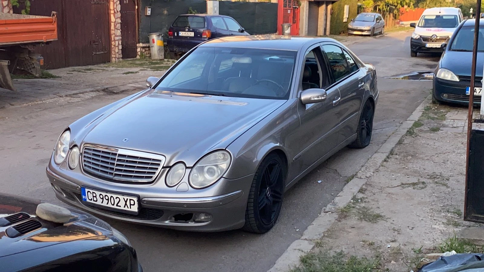 Mercedes-Benz E 500, снимка 1