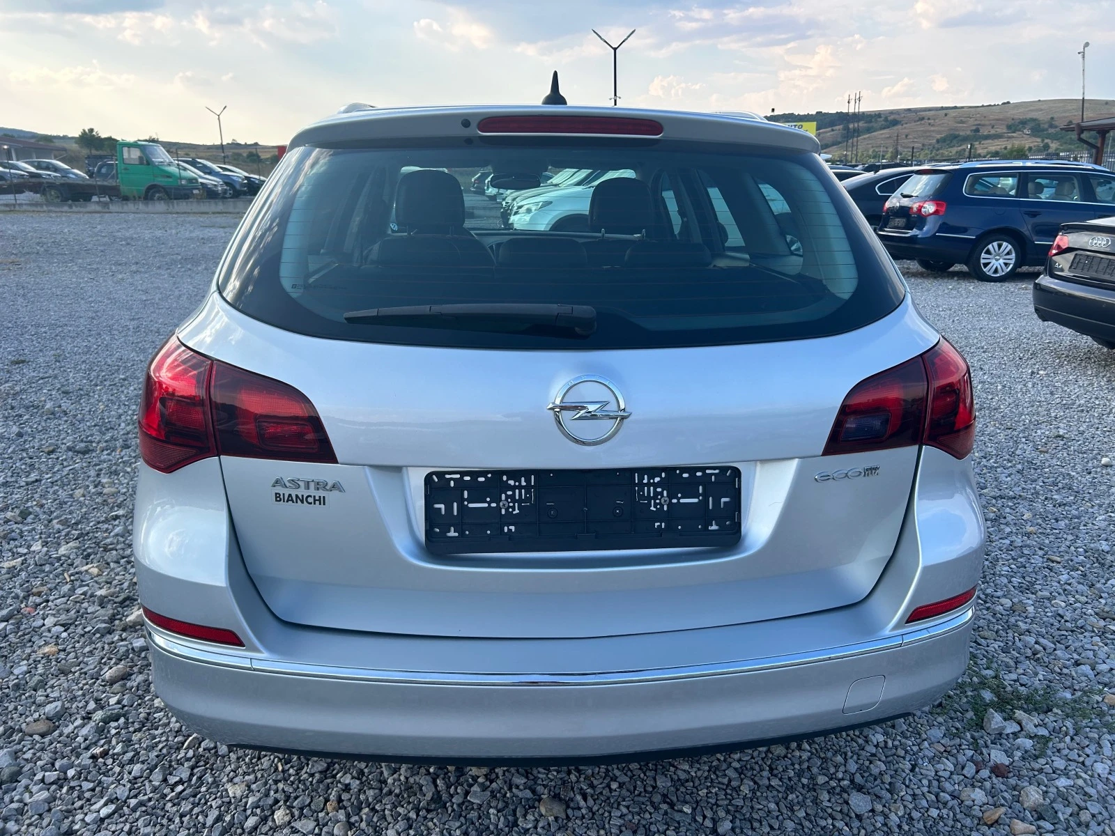 Opel Astra 1.6CDTi-Facelift - изображение 5