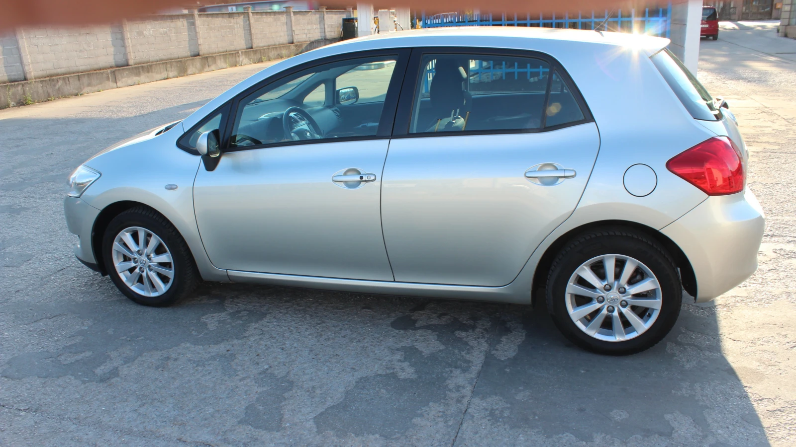 Toyota Auris 1.6 VVTI , 125к.с. АВТОМАТ, НАВИГАЦИЯ, УНИКАТ - изображение 8