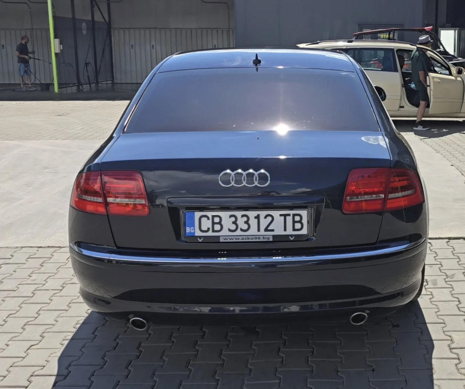 Audi A8 Long 4.2Bitdi - изображение 4