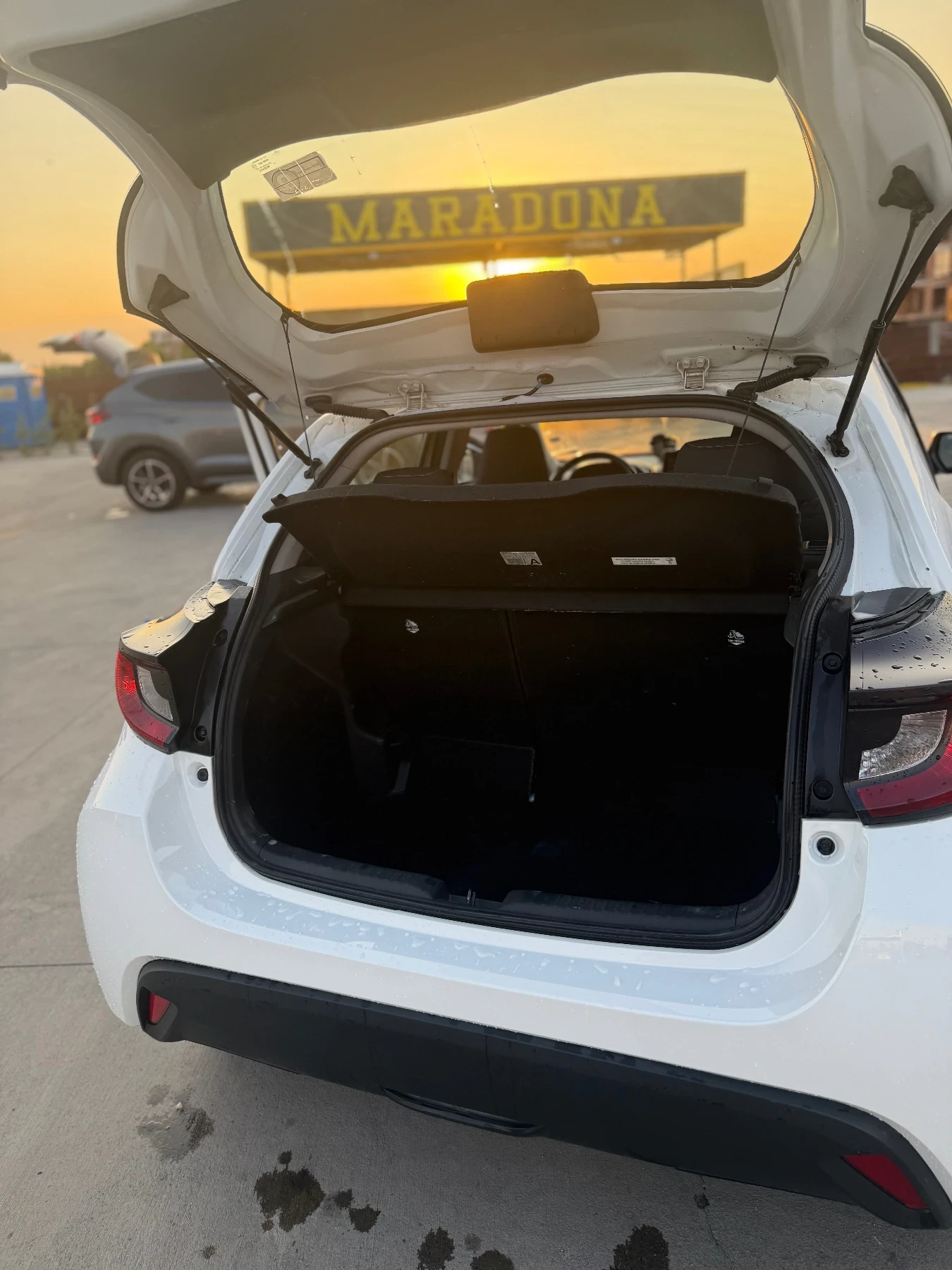 Toyota Yaris  - изображение 8