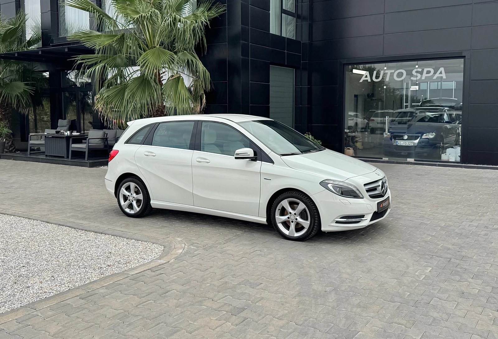 Mercedes-Benz B 180 CDi * Premium*  - изображение 3