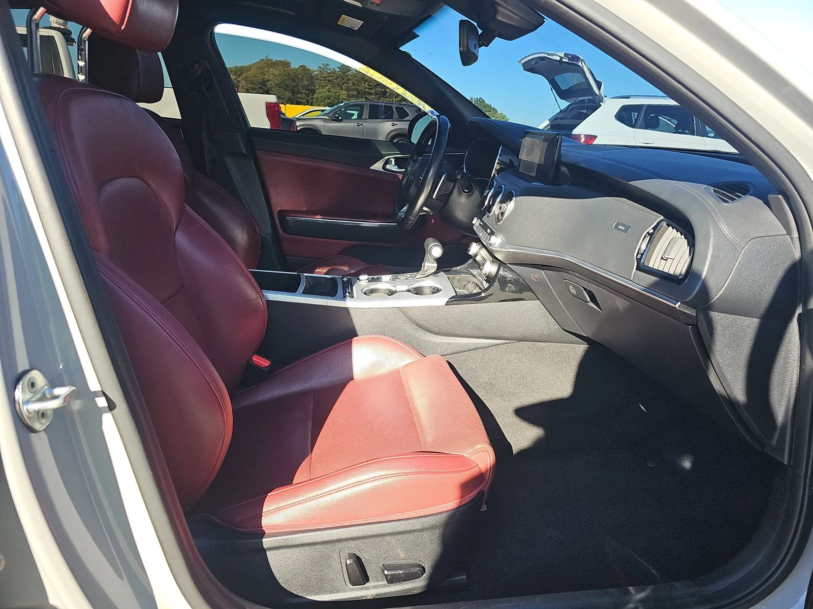 Kia Stinger * GT1* 4x4* PANO | Mobile.bg   14