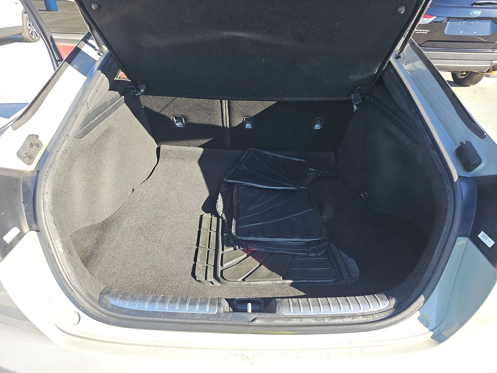 Kia Stinger * GT1* 4x4* PANO | Mobile.bg   17