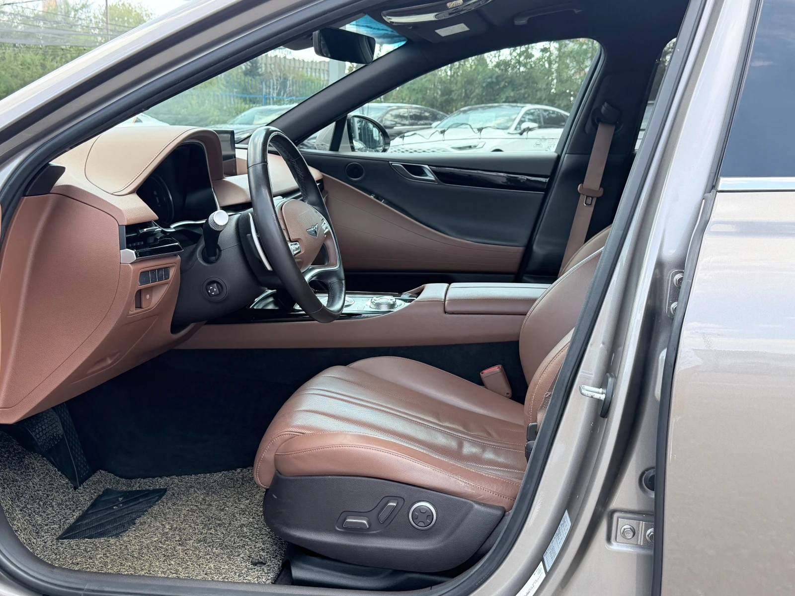 Genesis G80 Лизинг, Гаранция, Сервиз, Резервничасти, снимка 8 - Автомобили и джипове - 52651150