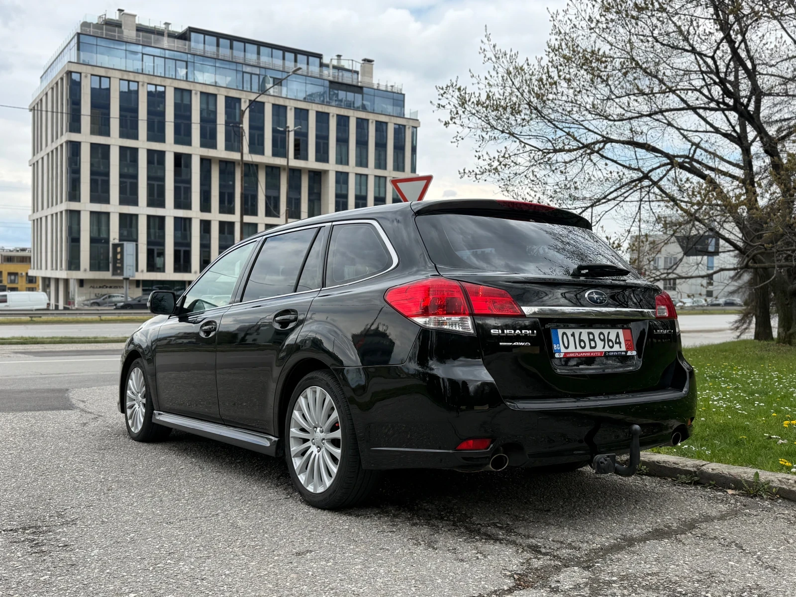 Subaru Legacy 2.5 GT AWD/������! 265�.� �������/ ������ ������ | Mobile.bg � ����������� 7