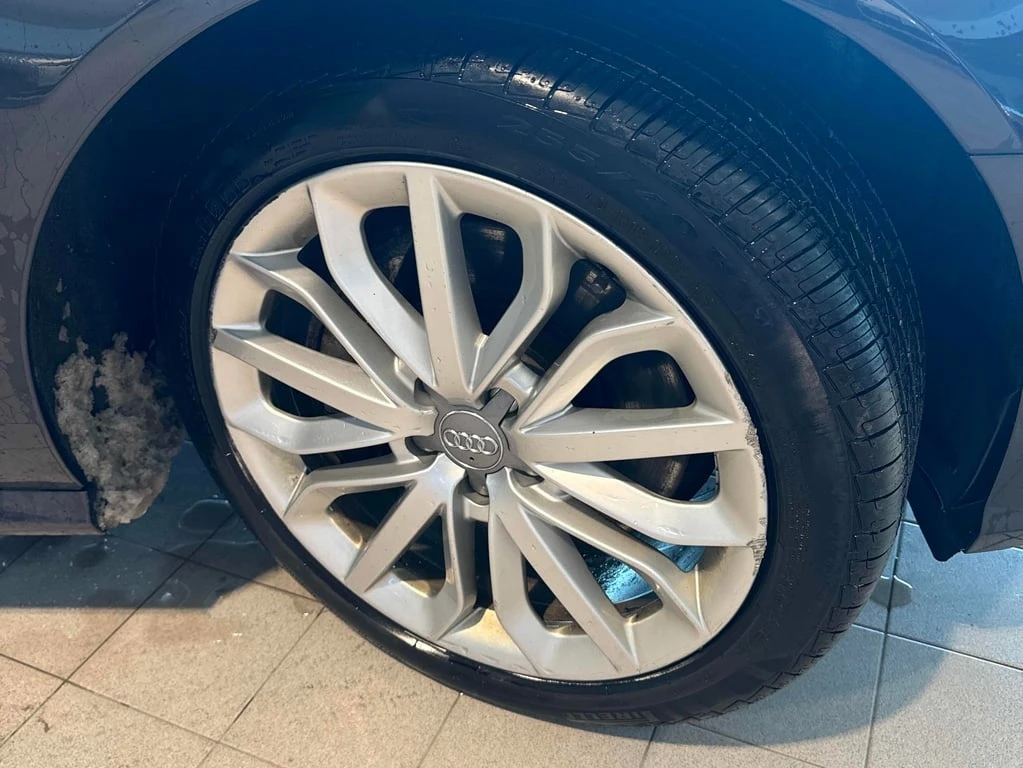 Audi A6 3.0L TDI Technik  CARFAX - изображение 7