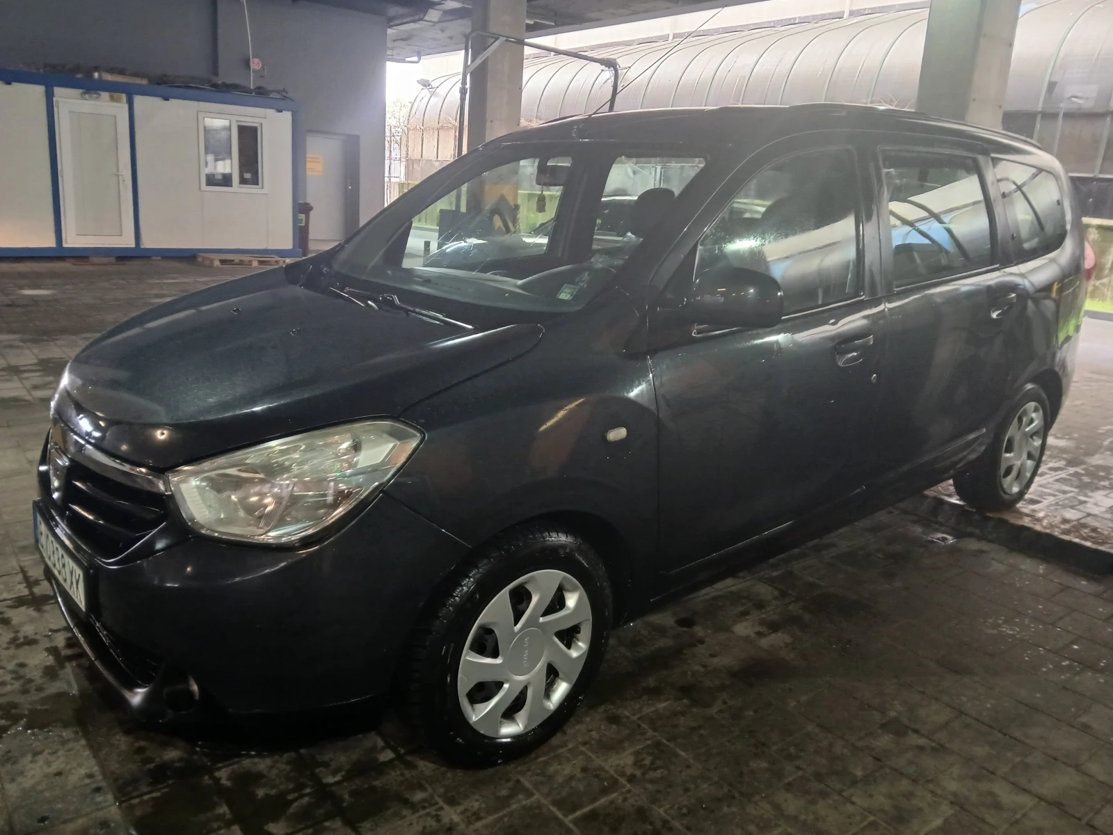 Dacia Lodgy 1.5DCI, снимка 3 - Автомобили и джипове - 54235246