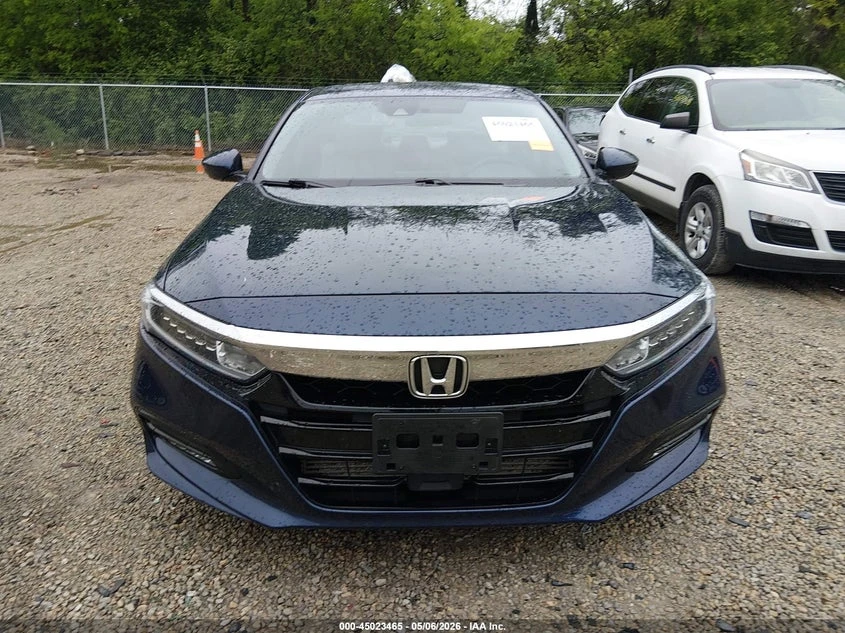 Honda Accord 1.5l Ex, снимка 12 - Автомобили и джипове - 54568907
