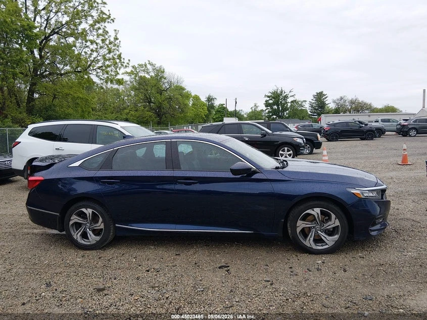 Honda Accord 1.5l Ex, снимка 13 - Автомобили и джипове - 54568907