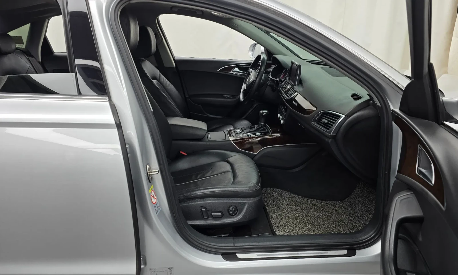 Audi A6 3.0 tfsi Quattro, снимка 10 - Автомобили и джипове - 54735664