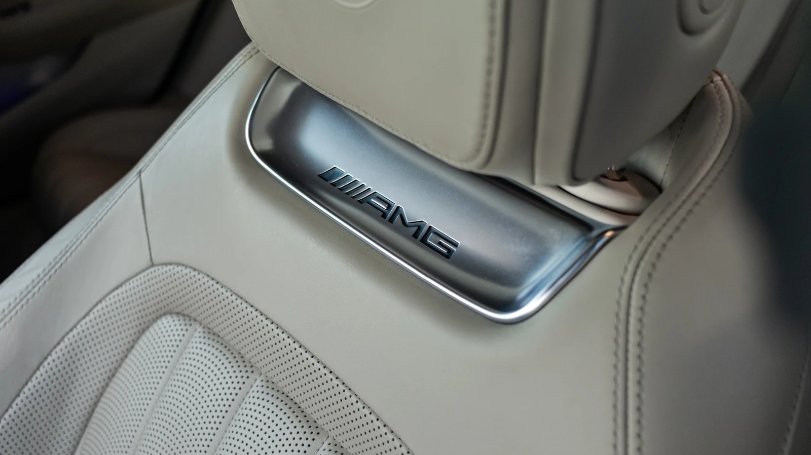 Mercedes-Benz AMG GT 63s 4matic+ / Ceramic / Designo / Manufaktur /Full, снимка 9 - Автомобили и джипове - 54748730