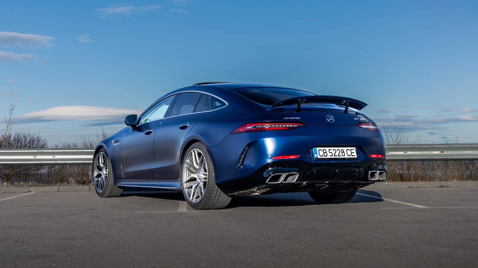 Mercedes-Benz AMG GT 63s 4matic+ / Ceramic / Designo / Manufaktur /Full, снимка 3 - Автомобили и джипове - 54748730