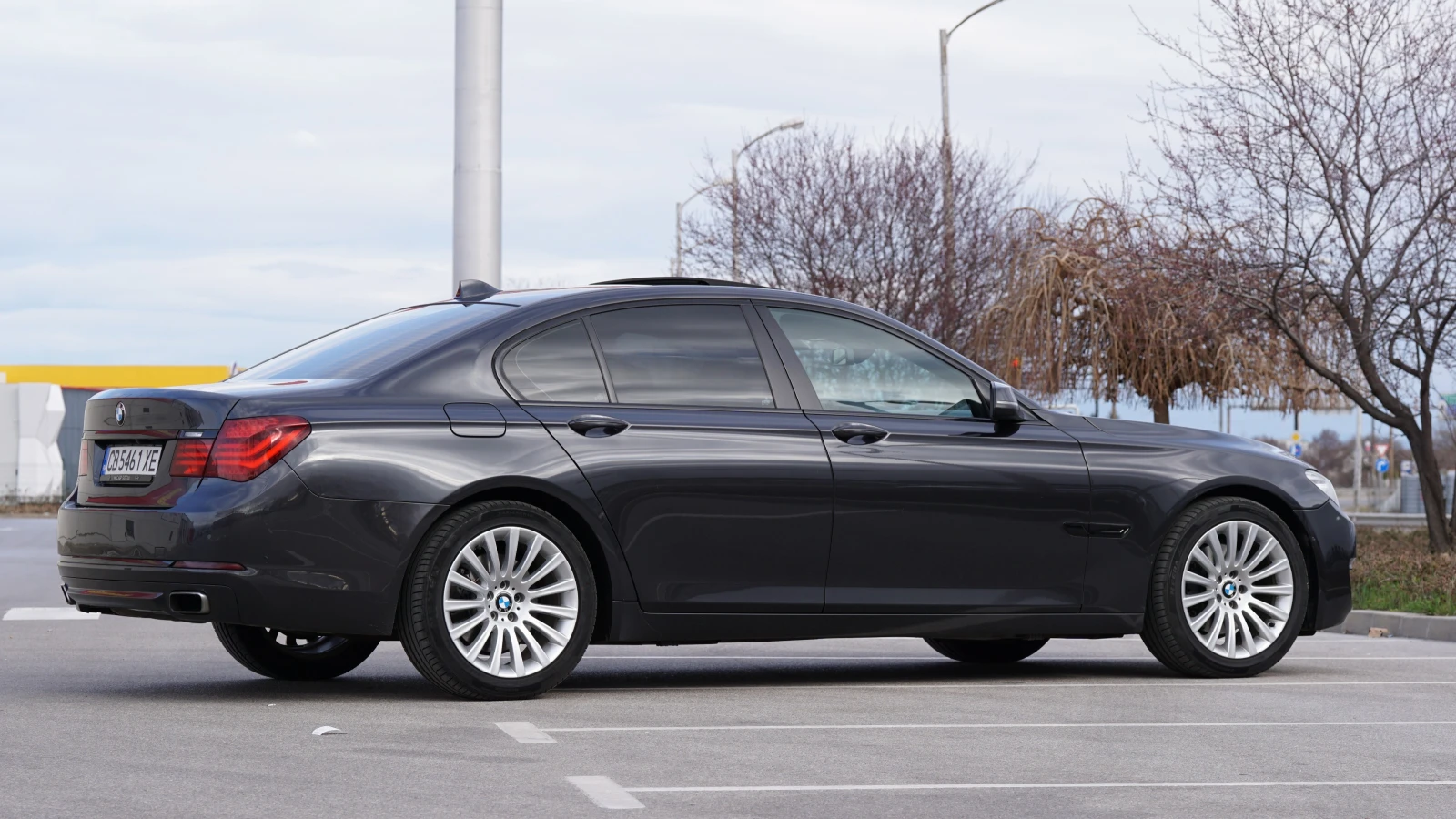 BMW 740 X Drive, снимка 8 - Автомобили и джипове - 54799567