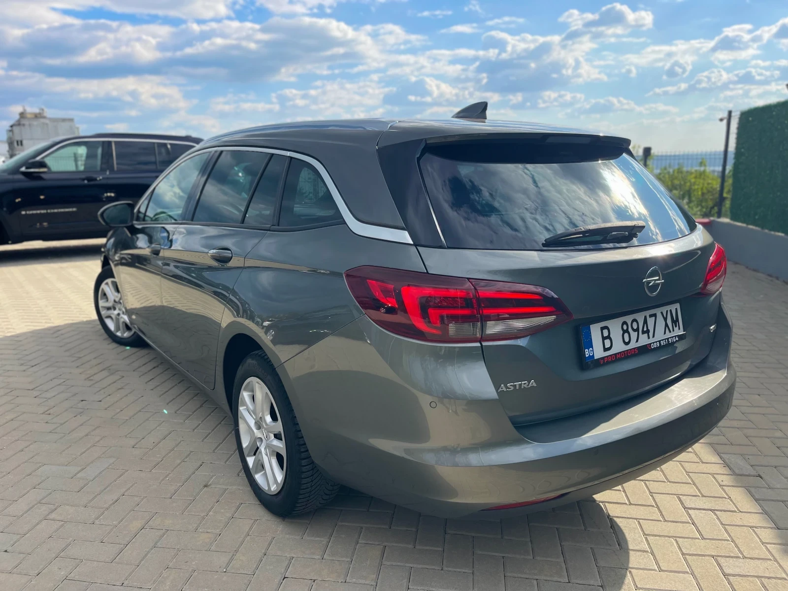 Opel Astra Sports Tourer, снимка 5 - Автомобили и джипове - 55871887