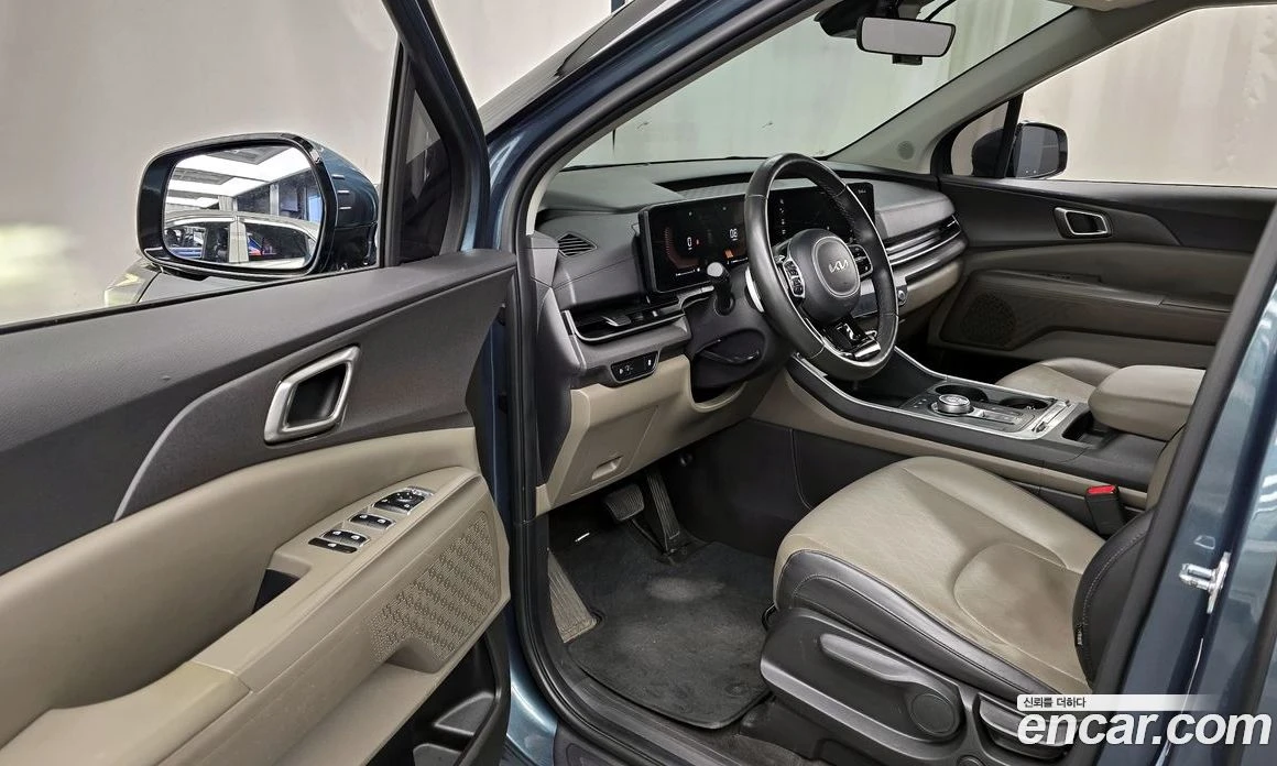 Kia Carnival Diesel 9-Seater Prestige, снимка 10 - Автомобили и джипове - 56155293