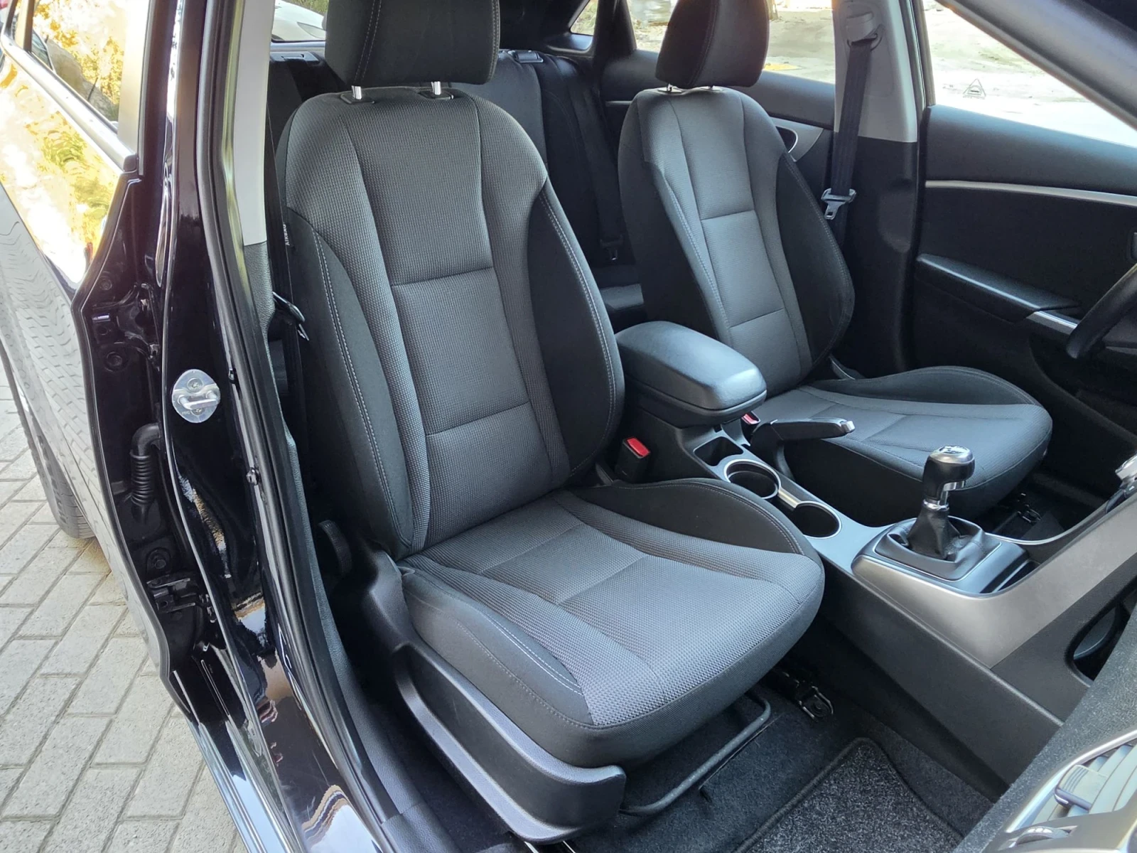Hyundai I30 1.6# Style # | Mobile.bg � ����������� 11