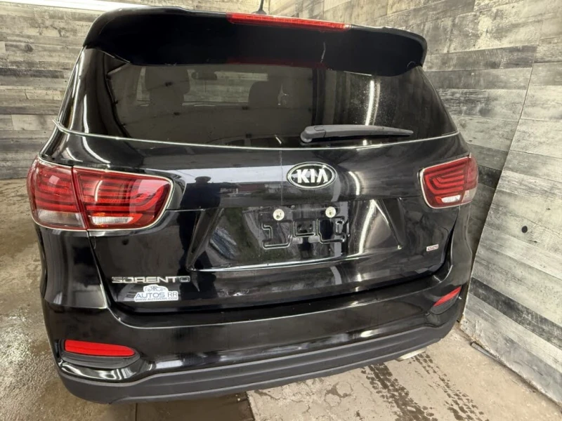 Kia Sorento МЪРТВА ТОЧКА* КАМЕРА* ПОДГРЕВ* , снимка 4 - Автомобили и джипове - 52728554