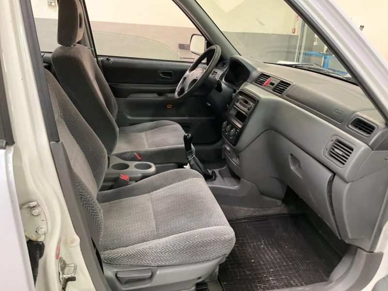 Honda Cr-v 2.0i 128кс. Газ/Бензин, снимка 6 - Автомобили и джипове - 52892635