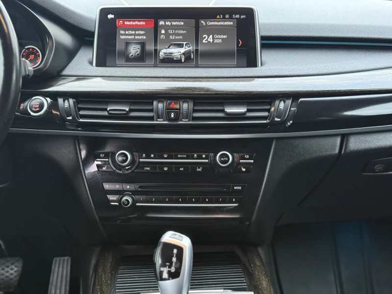 BMW X5 xDrive* АвтоКредит* (ЦЕНА ДО БГ), снимка 9 - Автомобили и джипове - 53480158