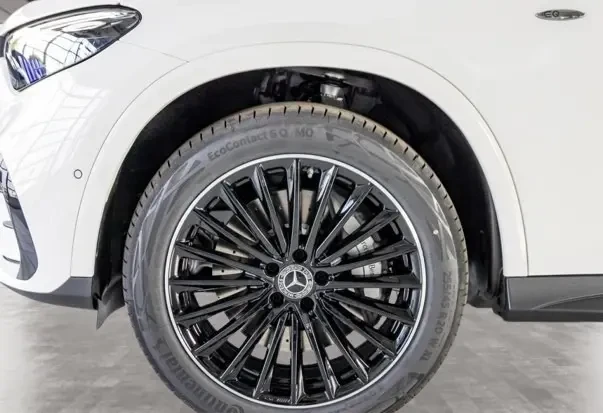 Mercedes-Benz GLC 400 e 4Matic = AMG Line = Advanced Plus Гаранция - изображение 5