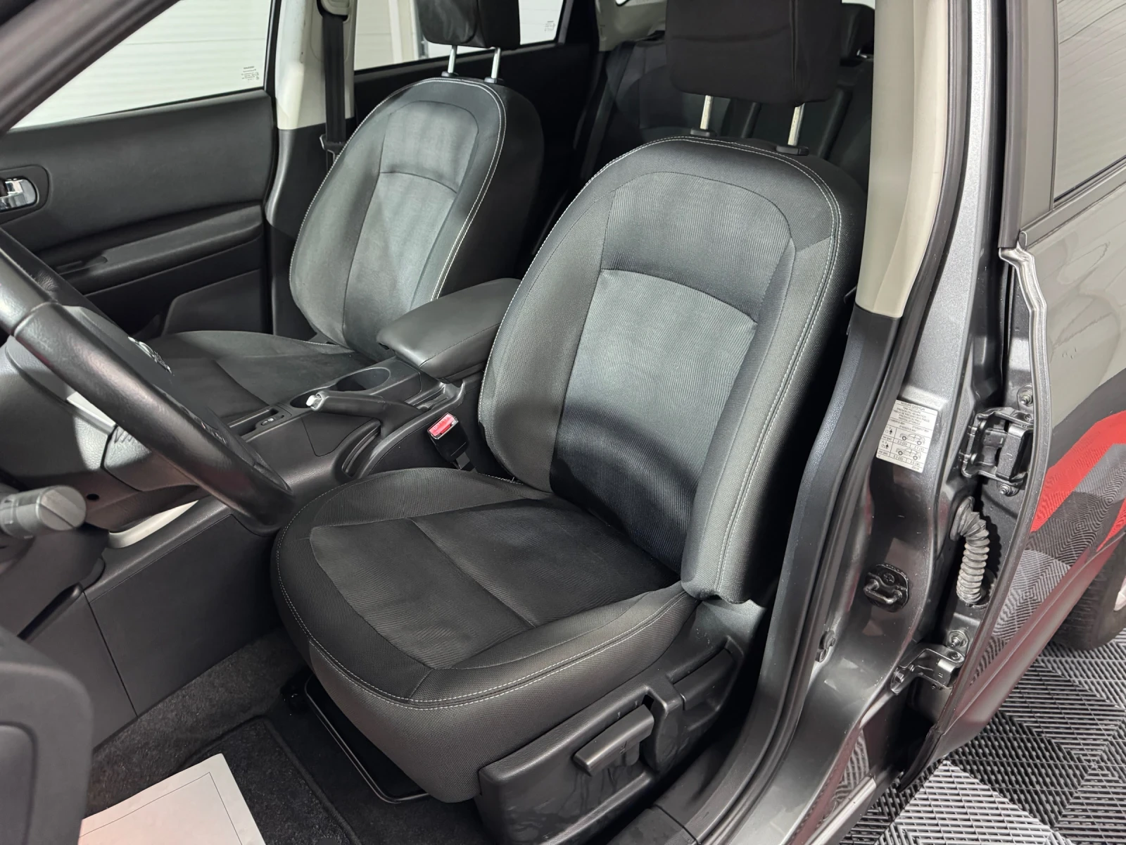 Nissan Qashqai 1.6 DCI TEKNA - 177.000 �� ��� �������� �������! | Mobile.bg � ����������� 13