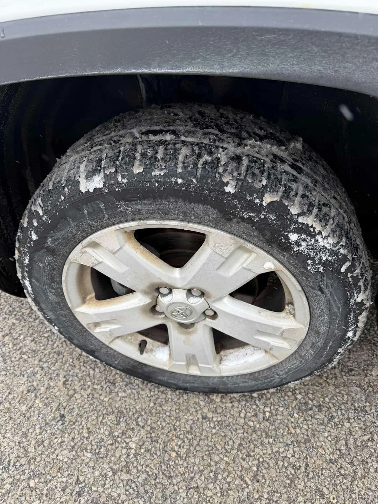 Toyota Rav4 LE AWD * ГЛАВНО ПРЕДСТАВИТЕЛСТВО* , снимка 6 - Автомобили и джипове - 54137660