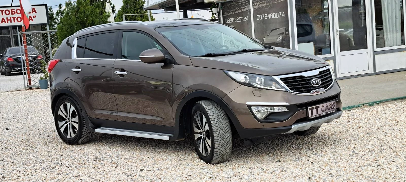 Kia Sportage 2.0i 4x4 Автомат, Кожа, Нави, камера, панорама, снимка 3 - Автомобили и джипове - 54150514