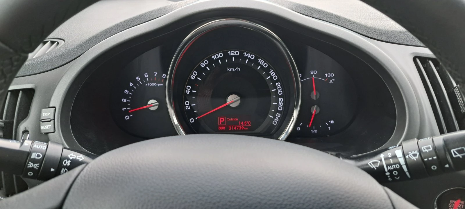 Kia Sportage 2.0i 4x4 Автомат, Кожа, Нави, камера, панорама, снимка 11 - Автомобили и джипове - 54150514