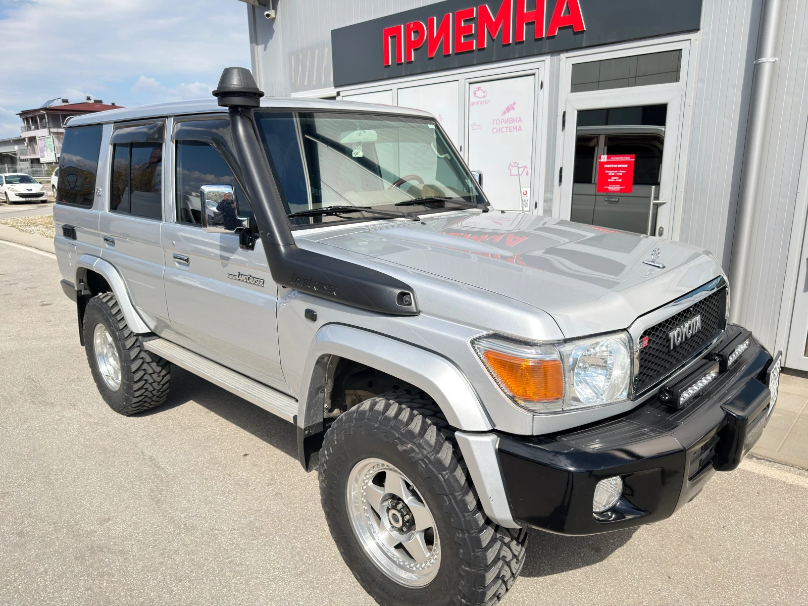 Toyota Land cruiser GR J76 LX 4. 0 V6, снимка 4 - Автомобили и джипове - 54195649