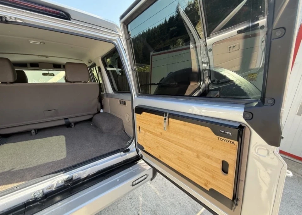 Toyota Land cruiser GR J76 LX 4. 0 V6, снимка 7 - Автомобили и джипове - 54195649