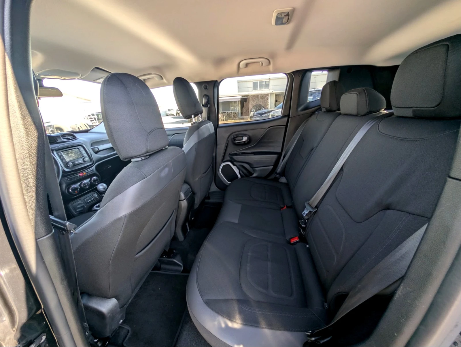 Jeep Renegade 1.6Mjet 120к.с Limited, снимка 13 - Автомобили и джипове - 54317185