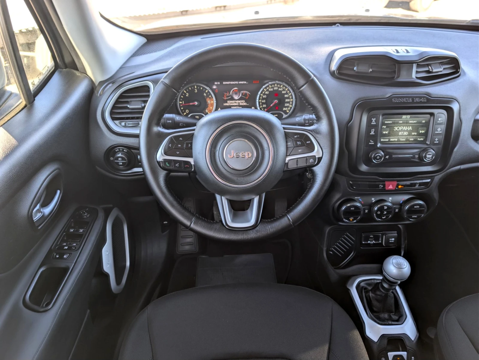 Jeep Renegade 1.6Mjet 120к.с Limited, снимка 9 - Автомобили и джипове - 54317185
