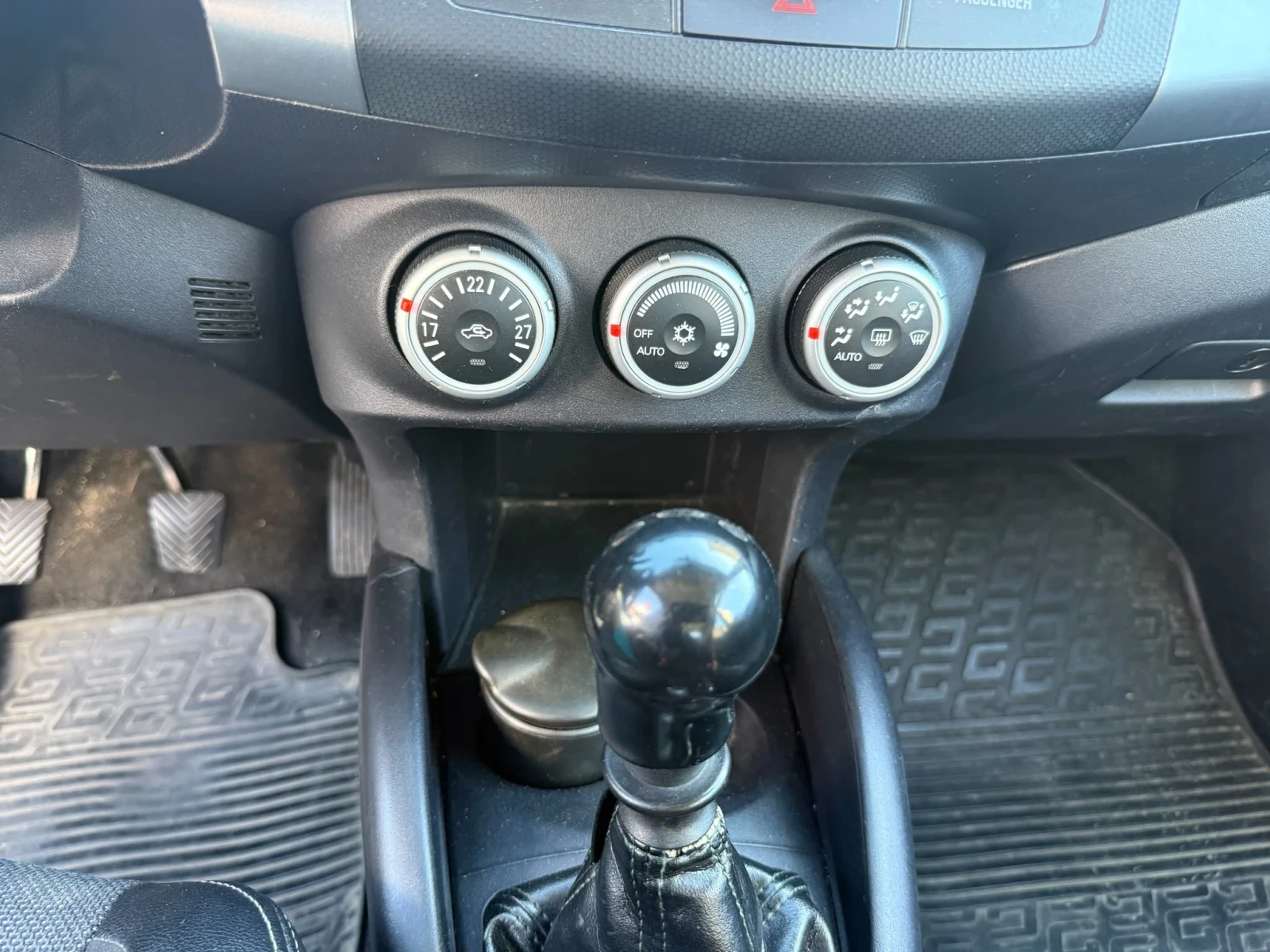 Citroen C-Crosser, снимка 8 - Автомобили и джипове - 55149964