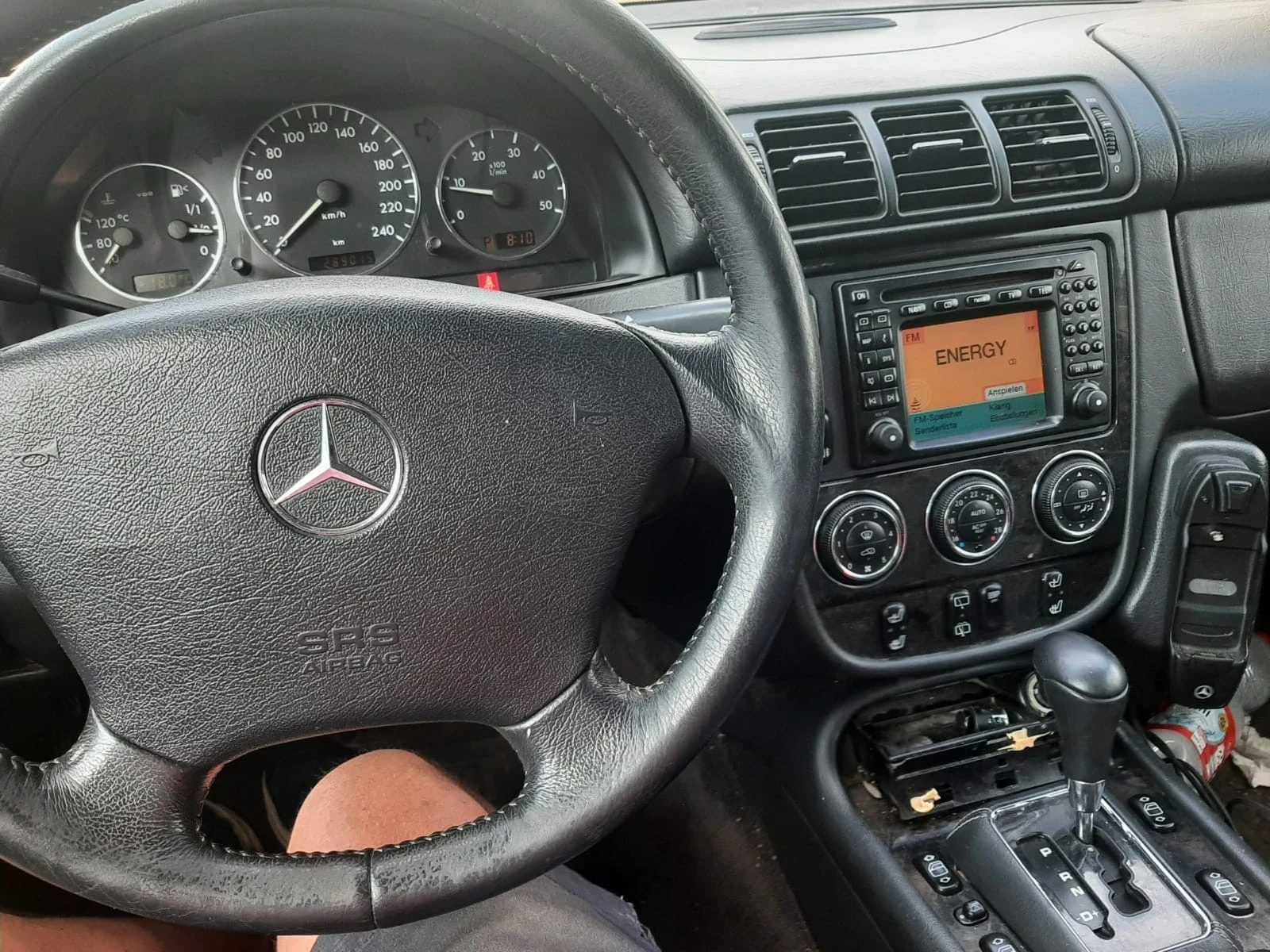 Mercedes-Benz ML 270 CDI, снимка 8 - Автомобили и джипове - 54956320