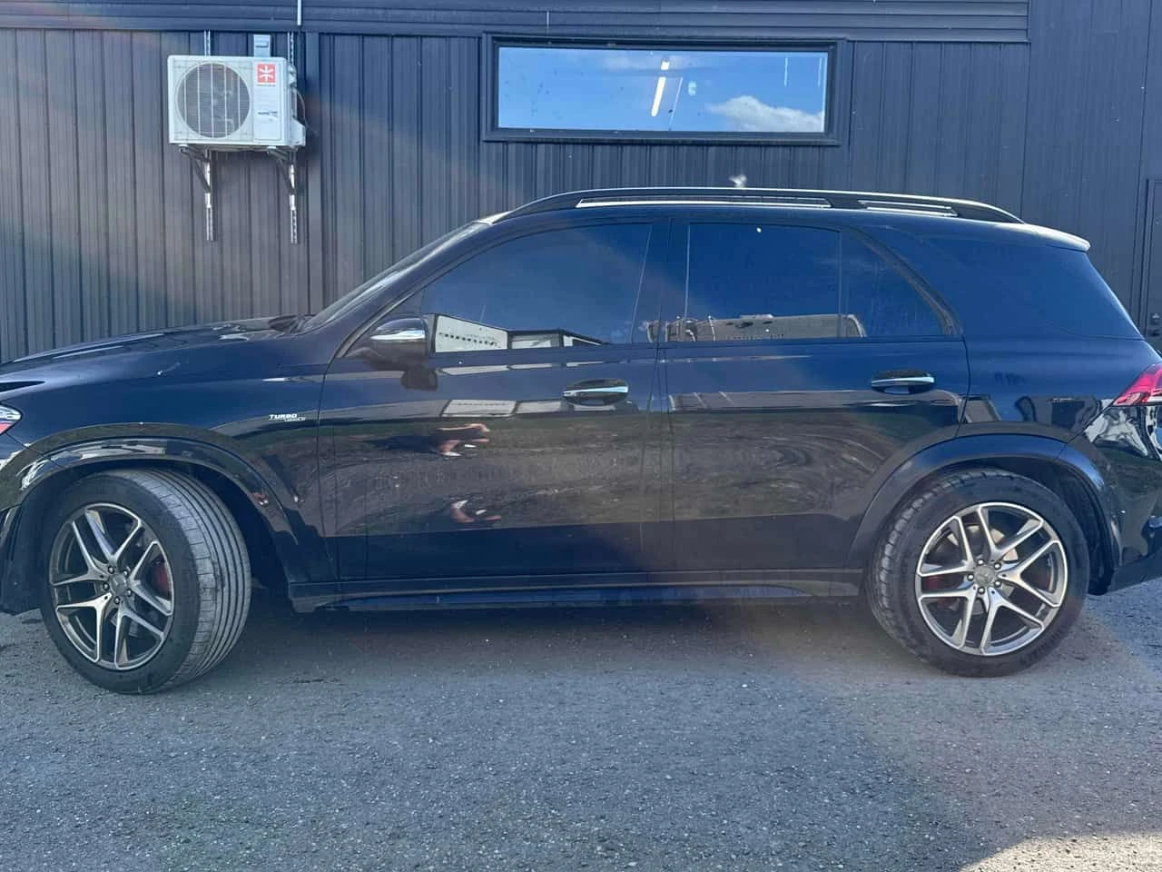 Mercedes-Benz GLE 53 4MATIC * CARFAX * ОПЦИЯ ЗА ФИНАНСИРАНЕ, снимка 2 - Автомобили и джипове - 55040525