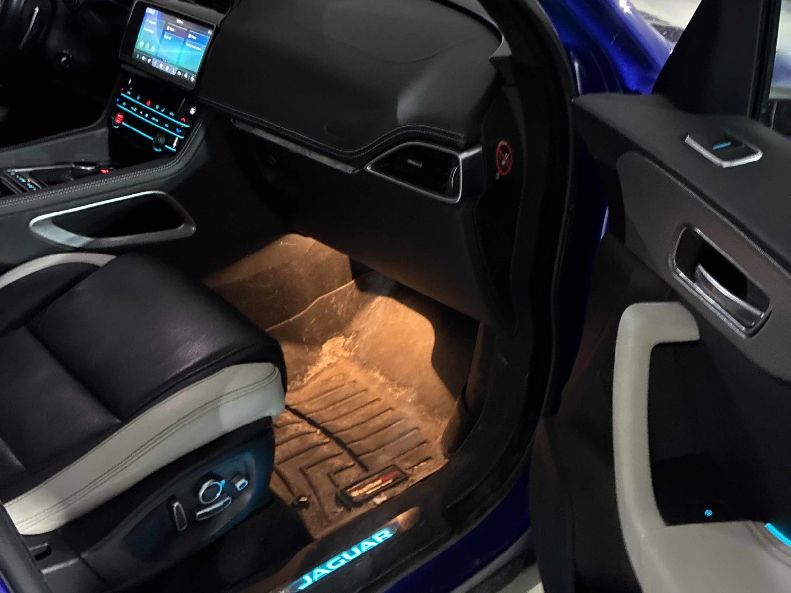 Jaguar F-PACE F-PACE S * KEYLESS* ПОДГРЕВ* CARFAX , снимка 12 - Автомобили и джипове - 55046386