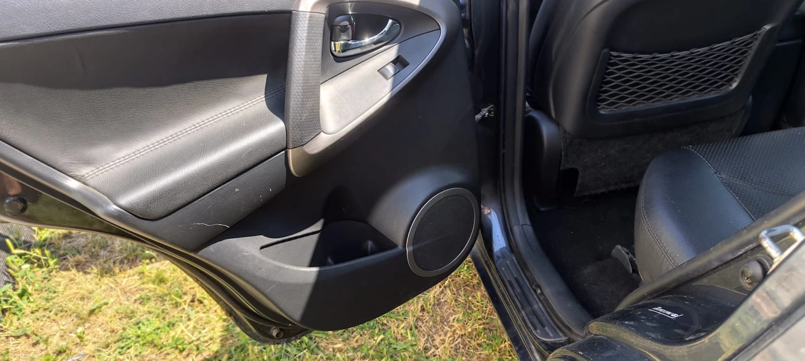 Toyota Rav4, снимка 3 - Автомобили и джипове - 55099683